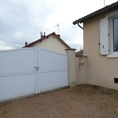 Gite De L Epinette Commentry Exterior foto