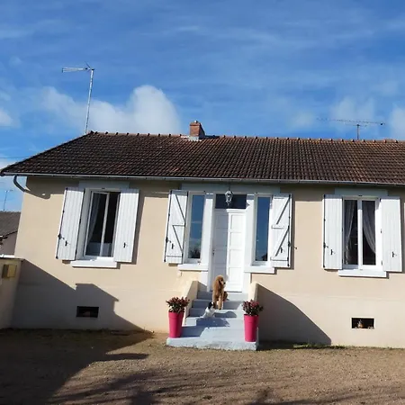 Gite De L Epinette Commentry Exterior foto